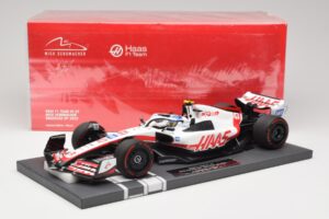 Haas VF-22 #47 M. Schumacher Brazilian GP 2022 Minichamps 1:18 117222147 Sveķi — attēls 7 no 7