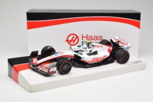 Haas VF-22 #47 M. Schumacher British GP Points 2022 Minichamps 1:18 147221047 Metāls — attēls 6 no 6