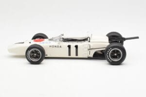 Honda RA272 #11 R. Ginther Mexican Grand Prix 1965 AUTOart 1:18 86597 Metāls — attēls 4 no 8