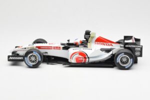 Honda RA106 Honda Racing Team J. Button F1 Showcar 2006 Minichamps 1:18 BUTTON001 Metāls — attēls 3 no 6