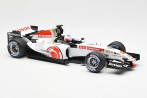 Honda RA106 Honda Racing Team J. Button F1 Showcar 2006 Minichamps 1:18 BUTTON001 Metāls — attēls 4 no 6