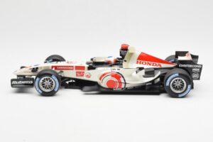 Honda Racing Team RA106 #11 R. Barrichello F1 2006 Minichamps 1:18 100060011 Metāls — attēls 3 no 6