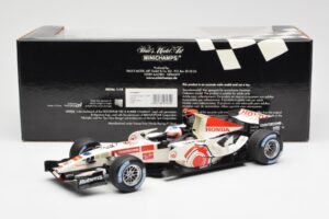 Honda Racing Team RA106 #11 R. Barrichello F1 2006 Minichamps 1:18 100060011 Metāls — attēls 6 no 6