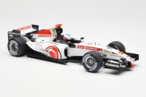 Honda RA106 Honda Racing Team R. Barrichello F1 Showcar 2006 Minichamps 1:18 08MF1-06B-CRB18 Metāls — attēls 4 no 6