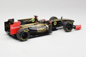 Lotus Renault GP R31 #10 B. Senna F1 2011 Minichamps 1:18 150110079-C1 Metāls — attēls 2 no 7