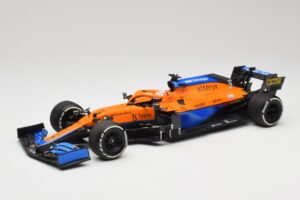 McLaren MCL35M #3 D. Ricciardo Italian GP Winner 2021 Minichamps 1:18 530213303 Sveķi