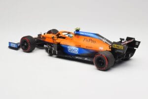 McLaren MCL35M #4 L. Norris Pole Position Russian GP 2021 Minichamps 1:18 530213404 Metāls — attēls 5 no 7