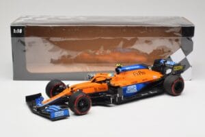 McLaren MCL35M #4 L. Norris Pole Position Russian GP 2021 Minichamps 1:18 530213404 Metāls — attēls 7 no 7