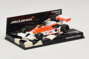 McLaren M26 Ford J. Hunt F1 1977 Minichamps 1:43 530774301 Metāls — attēls 2 no 5