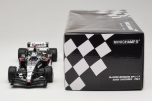 McLaren MP4/19 Mercedes D. Coulthard F1 2004 Minichamps 1:18 530041805 Metāls — attēls 6 no 7