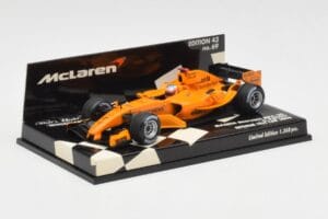 McLaren Mercedes MP4-20 G. Paffett Test Car 2006 Minichamps 1:43 530064395 Metāls — attēls 2 no 5