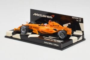 McLaren Mercedes MP4-20 G. Paffett Test Car 2006 Minichamps 1:43 530064395 Metāls — attēls 3 no 5