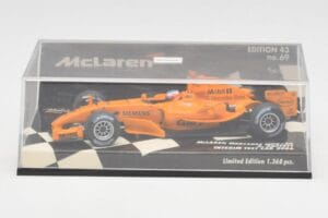 McLaren Mercedes MP4-20 G. Paffett Test Car 2006 Minichamps 1:43 530064395 Metāls — attēls 5 no 5