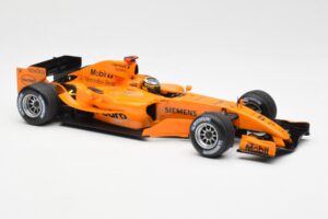 McLaren MP4-20 Mercedes P. de la Rosa Interim Test Car 2006 Minichamps 1:18 530061894 Metāls — attēls 4 no 6