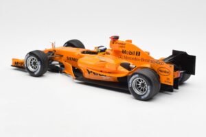 McLaren Mercedes MP4-20 P. de la Rosa F1 Test Car 2005 Minichamps 1:18 B66962343 Metāls — attēls 5 no 6