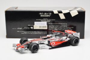McLaren MP4-21 Mercedes #4 J-P. Montoya Showcar 2006 Minichamps 1:18 MONTOYA002 Metāls — attēls 6 no 6