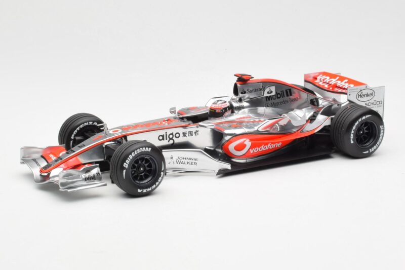 McLaren MP4-21 Mercedes #4 J-P. Montoya Showcar 2006 Minichamps 1:18 MONTOYA002 Metāls
