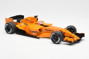 McLaren MP4-21 Mercedes #3 K. Raikkonen Interim Livery 2006 Minichamps 1:18 530061873 Metāls — attēls 4 no 6