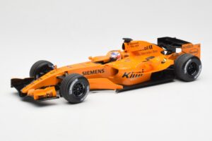 McLaren MP4-21 Mercedes #3 K. Raikkonen Interim Livery 2006 Minichamps 1:18 530061873 Metāls