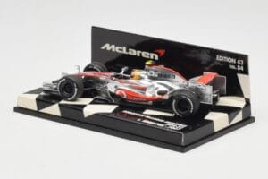 McLaren Mercedes MP4-22 #2 L. Hamilton Race Car 2007 Minichamps 1:43 530074302 Metāls — attēls 3 no 5
