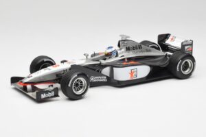 McLaren MP4/13 #8 M. Hakkinen F1 World Champion 1998 Minichamps 1:18 18690008 Metāls