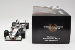 McLaren MP4/13 #8 M. Hakkinen F1 World Champion 1998 Minichamps 1:18 18690008 Metāls — attēls 7 no 7
