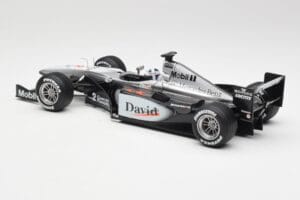 McLaren MP4-15 #2 D. Coulthard F1 2000 Hot Wheels 1:18 26740 Metāls — attēls 5 no 6