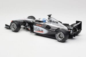 McLaren MP4-16 #4 M. Häkkinen F1 2001 Hot Wheels 1:18 50198 Metāls — attēls 5 no 6