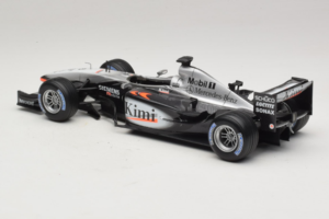 McLaren MP4-20 #9 K. Raikkonen F1 2005 Hot Wheels 1:18 H2286 Metāls — attēls 5 no 6
