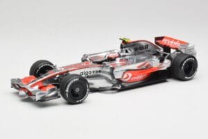 McLaren MP4-22 #2 L. Hamilton Canadian GP Winner 2007 Minichamps 1:18 530071822 Metāls