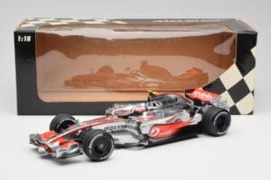McLaren MP4-22 #2 L. Hamilton Canadian GP Winner 2007 Minichamps 1:18 530071822 Metāls — attēls 6 no 6