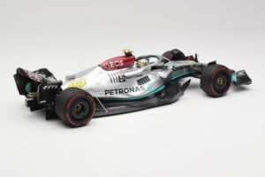 Mercedes AMG W13 E Performance Petronas #44 L. Hamilton Spanish GP 2022 Minichamps 1:18 110220044 Metāls — attēls 2 no 7