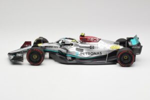 Mercedes AMG W13 E Performance Petronas #44 L. Hamilton Spanish GP 2022 Minichamps 1:18 110220044 Metāls — attēls 3 no 7