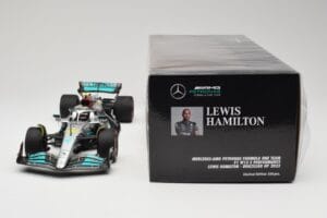 Mercedes AMG W13 E Performance Petronas #44 L. Hamilton Brazilian GP 2022 Minichamps 1:18 110222144 Sveķi — attēls 6 no 7
