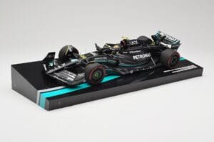 Mercedes AMG W14 E Performance Petronas #44 L. Hamilton Australian GP 2023 Minichamps 1:18 113230144 Sveķi — attēls 2 no 7
