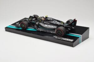 Mercedes AMG W14 E Performance Petronas #44 L. Hamilton Australian GP 2023 Minichamps 1:18 113230144 Sveķi — attēls 4 no 7
