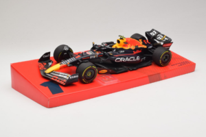Red Bull Racing RB18 #1 M. Verstappen Oracle Winner Dutch GP 2022 Minichamps 1:18 113223501 Metāls — attēls 2 no 7