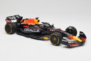 Oracle Red Bull Racing RB18 #1 M. Verstappen Winner Italian GP 2022 Minichamps 1:18 110221601 Metāls — attēls 4 no 7