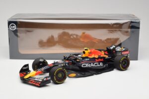 Oracle Red Bull Racing RB18 #11 S. Perez Abu Dhabi GP 2022 Minichamps 1:18 110222211 Metāls — attēls 7 no 7
