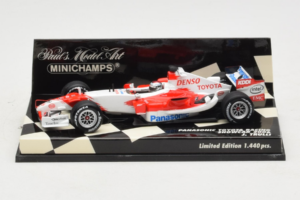 Toyota TF106 Panasonic #12 J. Trulli Panasonic Toyota Racing Showcar 2006 Minichamps 1:43 400060078 Metāls