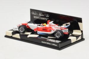Toyota TF106 Panasonic #11 R. Schumacher Panasonic Toyota Racing Showcar 2006 Minichamps 1:43 400060077 Metāls — attēls 3 no 5