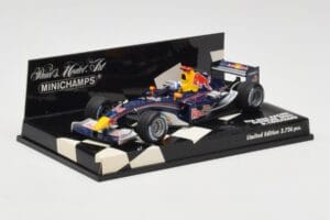 Red Bull Racing D. Coulthard Showcar 2005 Minichamps 1:43 400050084 Metāls — attēls 2 no 5