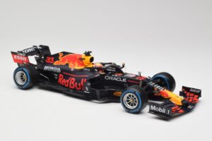 Red Bull Racing Honda RB16B #33 M. Verstappen Belgian GP Winner 2021 Minichamps 1:18 110211333 Sveķi — attēls 4 no 7