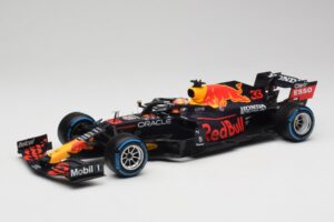 Red Bull Racing Honda RB16B #33 M. Verstappen Belgian GP Winner 2021 Minichamps 1:18 110211333 Sveķi
