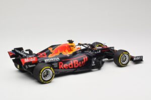 Red Bull Racing Honda RB16B #33 M. Verstappen Mexican GP Winner 2021 Minichamps 1:18 110211933 Sveķi — attēls 2 no 6