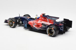 Red Bull Racing RB6 #6 M. Webber F1 Showcar 2010 Minichamps 1:18 150100076 Metāls — attēls 5 no 6