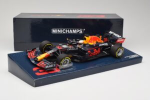 Red Bull Racing Honda RB16B #33 M. Verstappen Emilia Romagna GP 2021 Case Edition Minichamps 1:18 113210133 Sveķi — attēls 7 no 7
