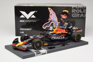 Oracle Red Bull Racing RB18 #33 M. Verstappen Belgian GP 2022 Minichamps 1:18 113221401 Sveķi — attēls 7 no 7