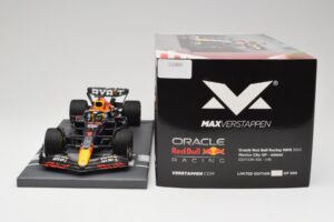 Oracle Red Bull Racing RB18 #33 M. Verstappen Mexican GP 2022 Minichamps 1:18 113222001 Sveķi — attēls 6 no 7