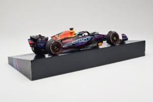 Oracle Red Bull Racing RB19 #33 M. Verstappen Miami GP 2023 Case Edition Minichamps 1:18 113233501 Sveķi — attēls 3 no 7